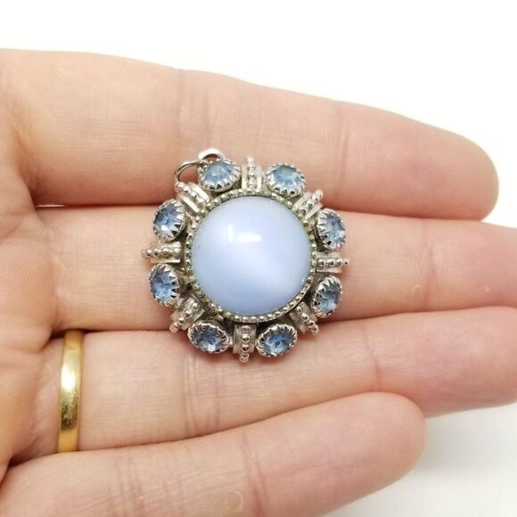 Vintage Avon Light Blue Cabochon Rhinestone Pendant, Pastel, Necklace, Estate - Picture 1 of 6